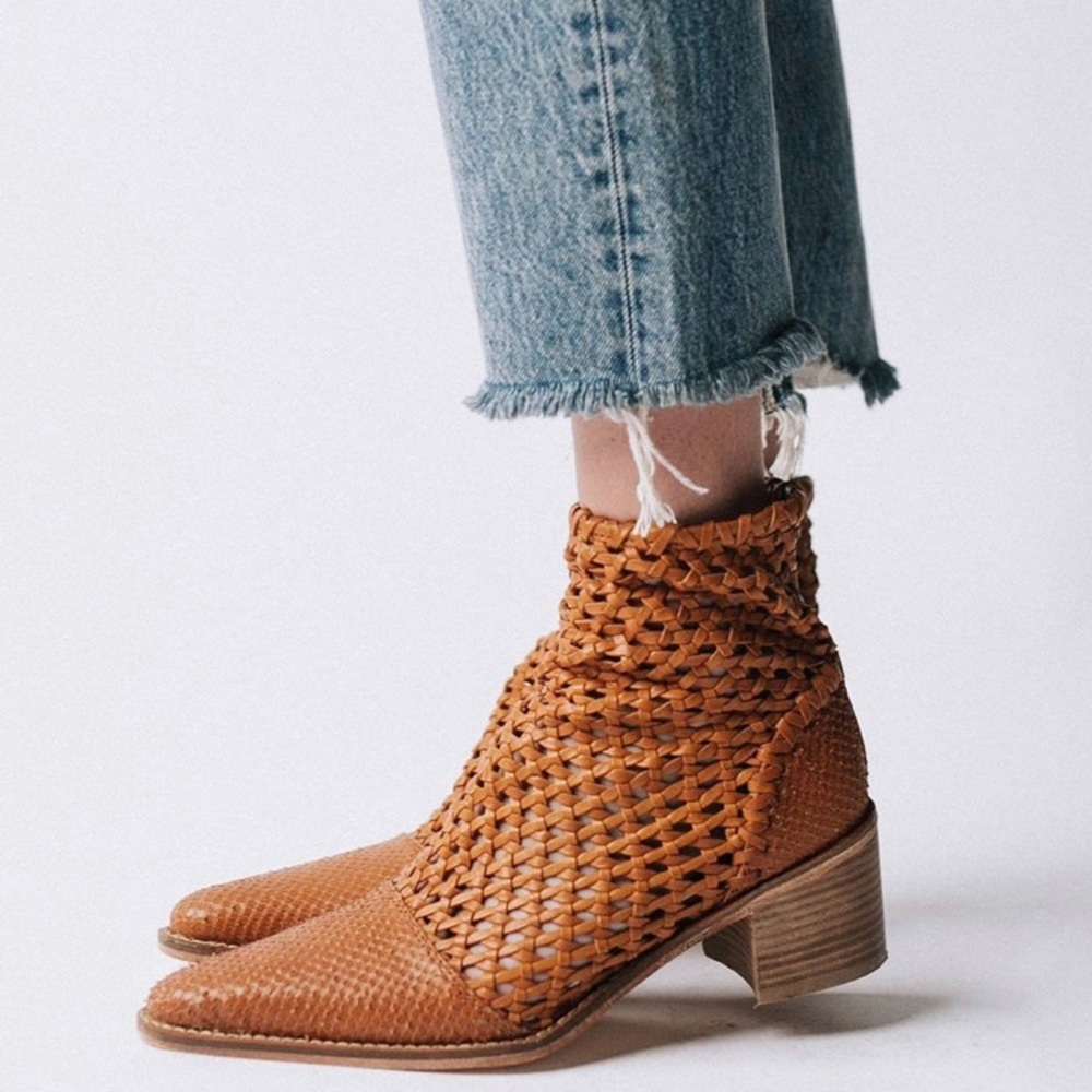 NWT FP In The Loop Woven Boots